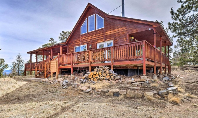 Como Casa | Grand Jefferson Home w/ Stunning Mtn Views!
