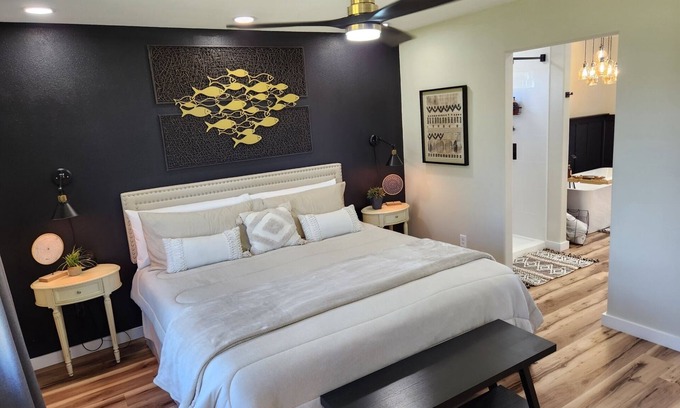 Cleora Casa | Grand Lake Cabin @ Duck Creek, Sleeps 6, & Pool for Guests