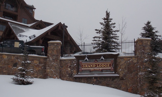 Breckenridge Cabina | Grand Lodge @ Peak 7 Units 1406 A & B Ski-in/out 2 BR Luxury Ski Condo