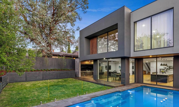 Templestowe Lower Casa | Grand Luxury Retreat in Melbourne's East