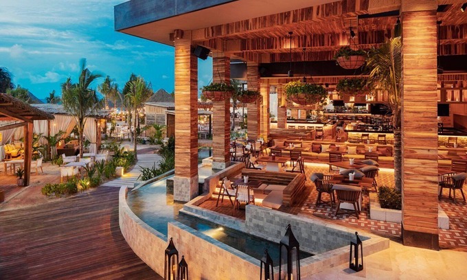 Mezcales Complejo | GRAND LUXURY OASIS