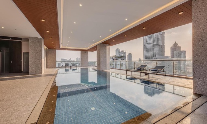 Chamkar Mon Hotel | Grand Mansion