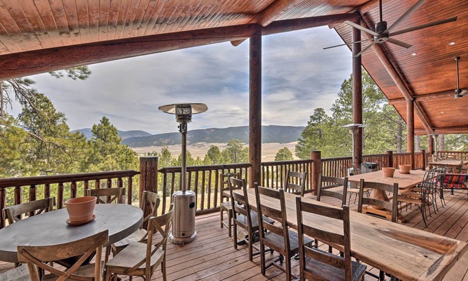 Eagle Nest Cabaña | Grand Mountain Retreat in Angel Fire w/ Game Room!