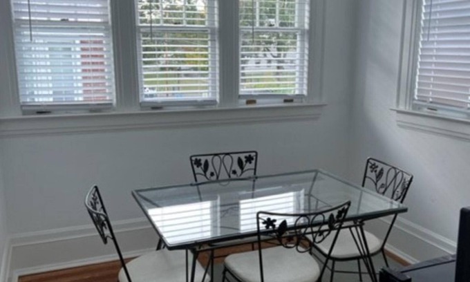 Charleston Apartamento | Master-Suite-Baño en la habitacion