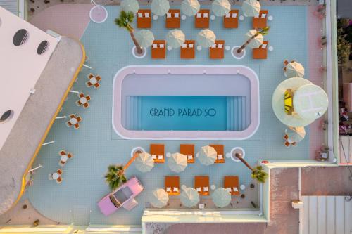 Bahía de San Antonio Hotel | Grand Paradiso Ibiza - Adults Only
