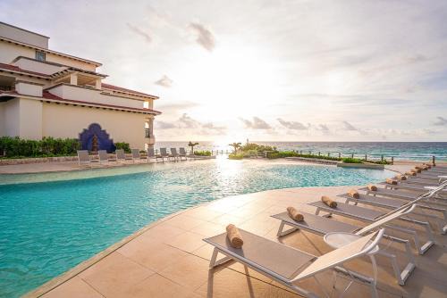 Punta Cancún Complejo | Grand Park Royal Cancun - All Inclusive