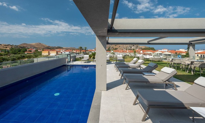 Myrina Hotel | Grand Patelli