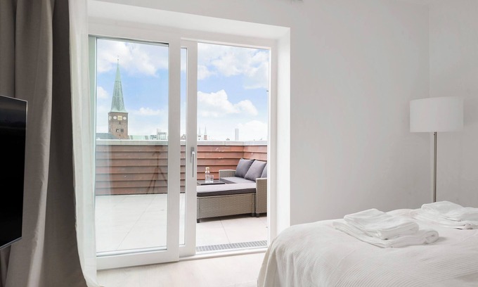 Midtbyen Apartamento | Grand Penthouse Suite With Private Rooftop Terrace