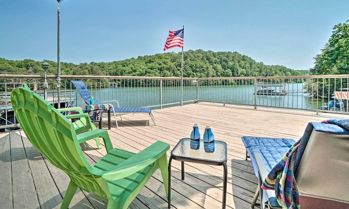 Dawsonville Casa | 'Grand Place Vacation' w/ Grill + Pool Table!