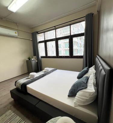 Chong Nonsi Casa | Grand riverine views