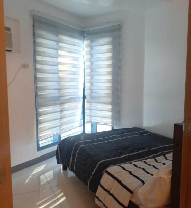 Ermita Apartamento | Grand Riviera Suites infront of US Embassy - 2BR