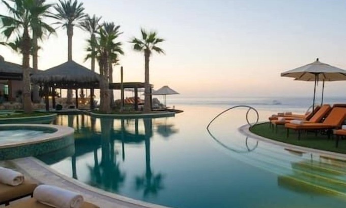 Marina Complejo | Grand Solmar Lands End Beachfront Resort & Spa
