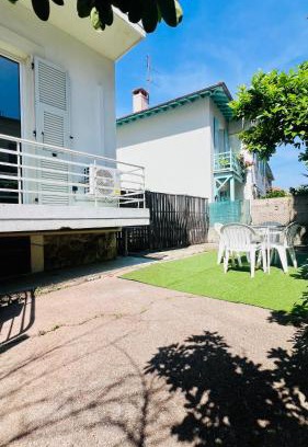La Madeleine Apartamento | Grand studio dans villa - Emplacement unique - Proche mer - Clim - Grande Terrasse