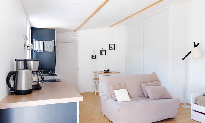 Port-Saint-Pere Apartamento | GRAND STUDIO