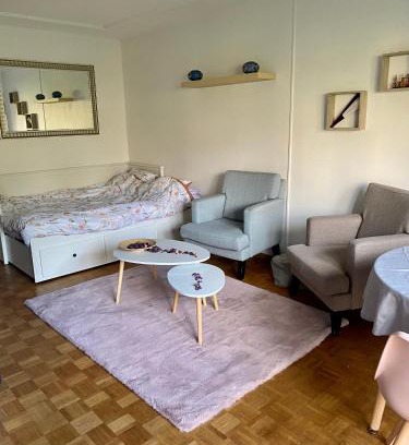 Adamville Apartamento | Grand studio avec terrasse et jardin