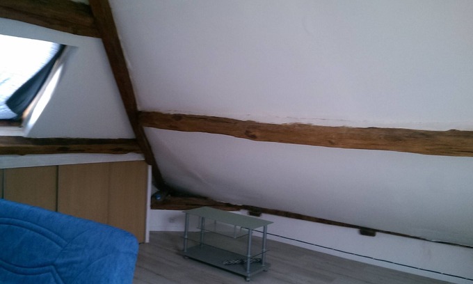 Monchy-Humieres Apartamento | Grand Studio Meublè Independant Dans Maison au Coeur du Village