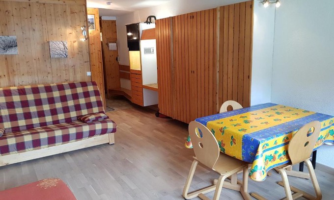 Arc-1600 Apartamento | Grand studio rénové pour 3 pers. à Arc 1600, ski aux pieds, proche commerces, animaux admis - FR-1-411-413