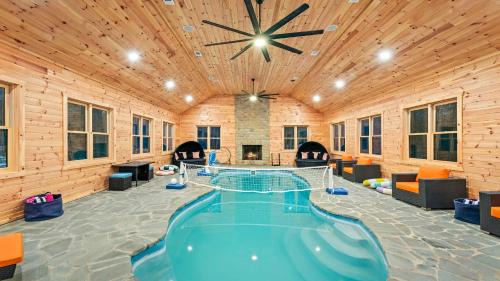 White Haven Casa | Grand Timber by AvantStay Indoor Pool Sports Court Game Room More