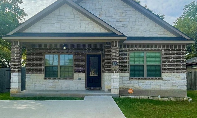 Bryan Casa | Grand Villa
