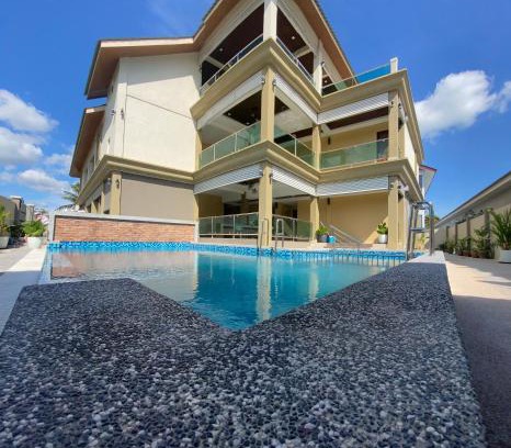 Lubok Buaya Hotel | Grand Village Inn