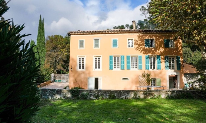 Brignoles Otro | Grande Bastide Provençale Avec Piscine
