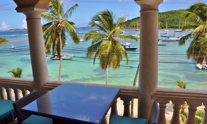Estate Enighed Condominio | Grande Bay Resort - Indigo Blue Estudio de lujo frente a la playa!