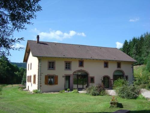 Taintrux Casa | Grande Ferme Rénovée avec Jardin, Terrasse et Sentiers à Proximité - Vosges - FR-1-589-232