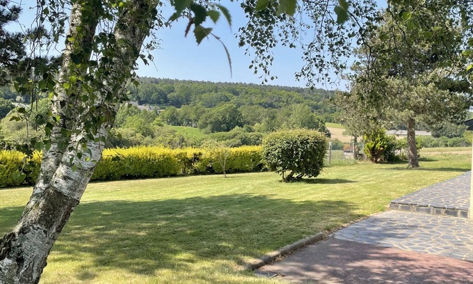 Saint-Laurent-sur-Oust Casa | Grande Maison Familiale au Vert