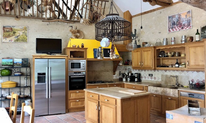 Saint-Mard-de-Reno Casa | Grande Maison Familiale au Calme