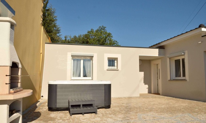 Saint-Sernin Casa | Grande Maison au Calme Tout Confort- Piscine Privée & Chauffée- Sauna / Jacuzzi