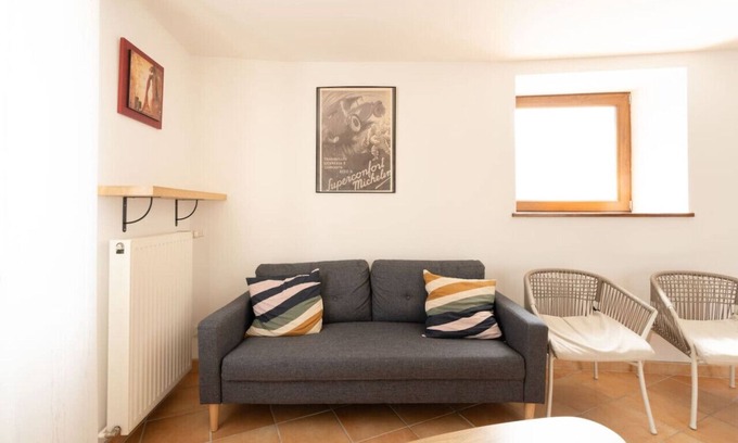 Saint-Sandoux Casa | Grande Maison Auvergnate sur 3 niveaux