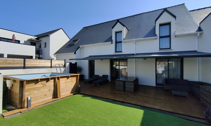 Larmor-Plage Otro | Grande Maison Avec Piscine à 700 M de la Plage