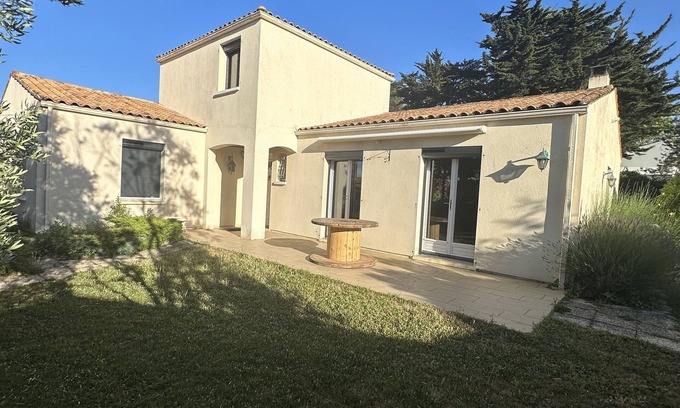 Angoulins Cama Y Desayuno | Grande Maison de 145 m2 sur Terrain de 700 m2