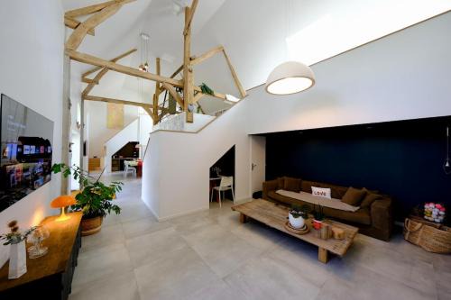 Roncherolles-sur-le-Vivier Apartamento | Grande maison familiale 8 pers avec piscine privée