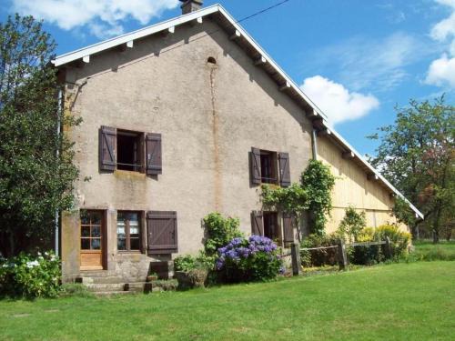 Fougerolles-Saint-Valbert Casa | Grande maison rénovée avec WIFI, idéale pour familles - FR-1-583-406