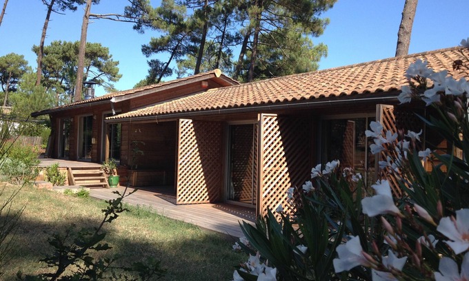 Pyla-sur-Mer Villa | Grande Villa, Toute Proche Plage et Dune, Quartier Résidentiel