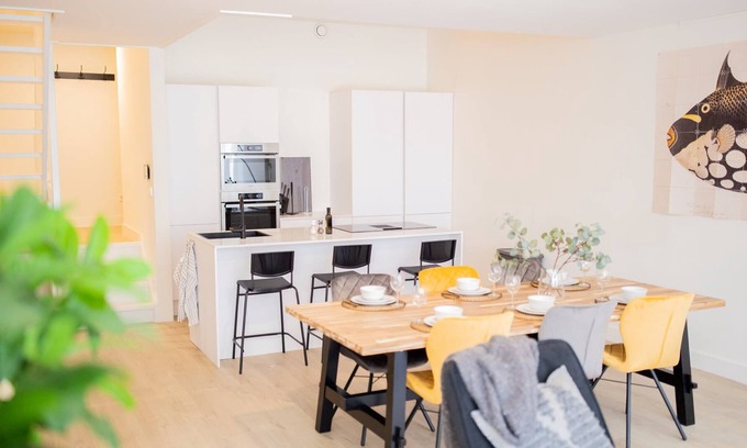 Delfshaven Apartamento | Grandiose 3 Bed Serviced Apartment 117m2 -NB304G-