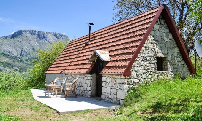 Pricelje Chalet De Esquí | Grandma's Hut