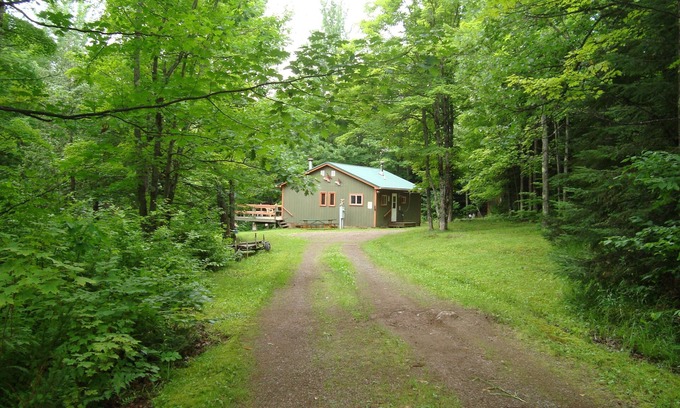 Montreal Casa | Grandpa Jim's Cabin - Close to The Gile Flowage/On ATV Route
