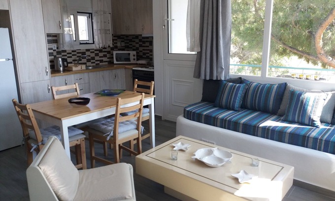 Agios Romanos Apartamento | Grandpa Simos' Traditional Guest House (Α)