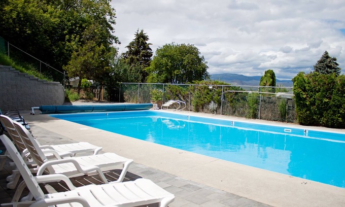 Kamloops Hotel | Grandview Motel
