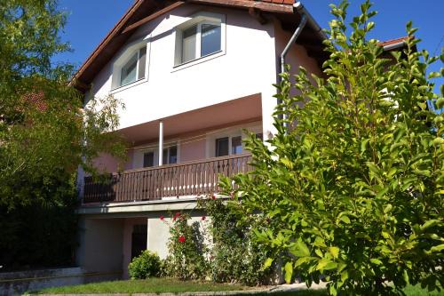 Svaty Jur Casa | Granny's