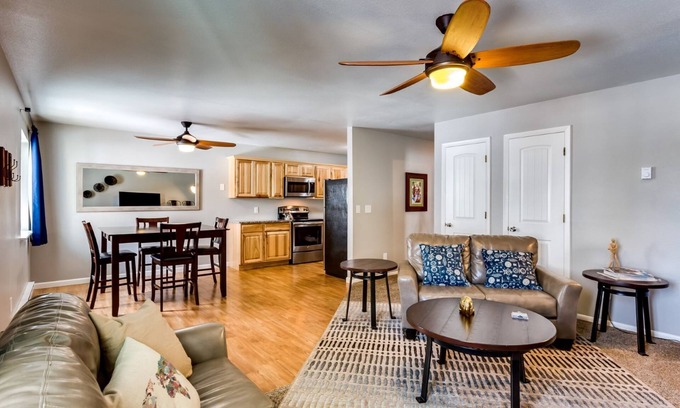 Martinez Park Casa | Grant Old Town Flat ~ Arriba