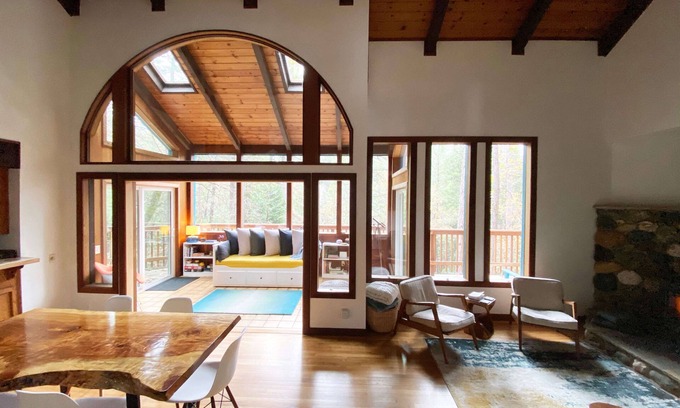 Cedar Ridge Casa | Grass Valley Treehouse Retreat near the Yuba River