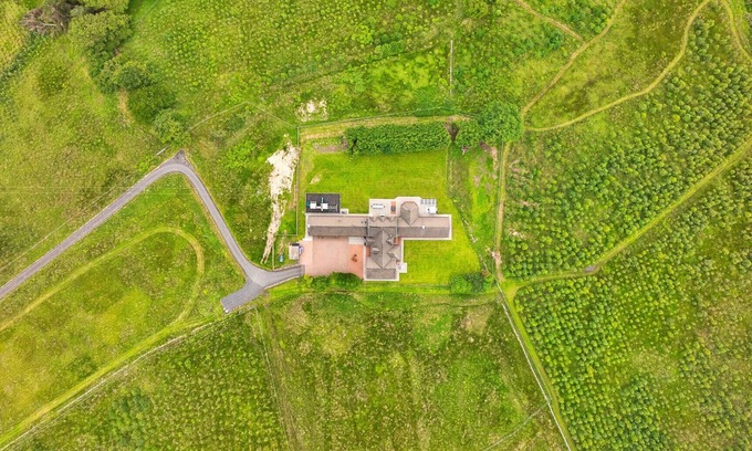 Largs Chalet De Esquí | Grassyards House