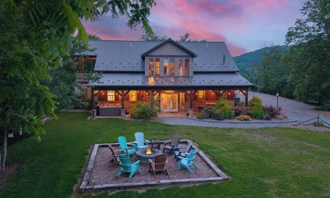 Walker Lake Cabina | Grateful Acres Cabin