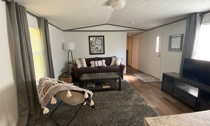 Mouth of Wilson Casa | Grayson Gravel Traverse Gem: 2/2 with Charming Outdoor Bath House - Sleeps 6