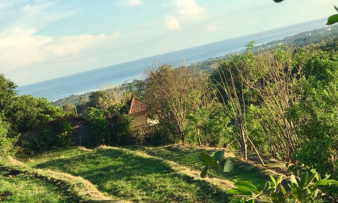 Kalibukbuk Casa | Gran villa de 2 dormitorios con vistas al mar.