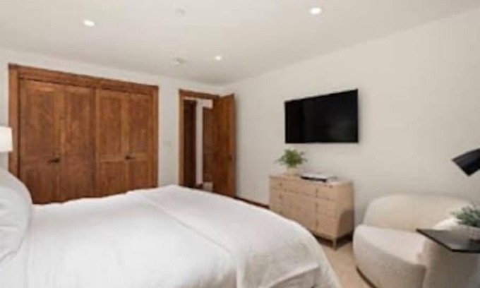 West End Apartamento | Great 3 Bedroom Condo in Aspen Core, Hot Tub, Pool