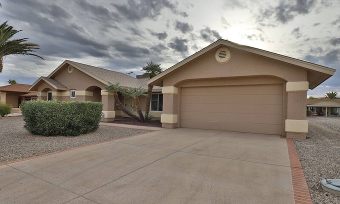 Sun City West Casa | Great 55+ Community Come relax and play!